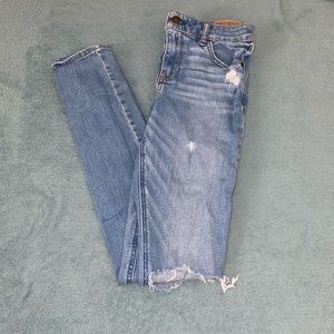 Distressed hollister jeans size 3